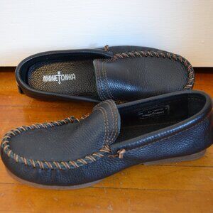 Minnetonka Moccasin black shoe
